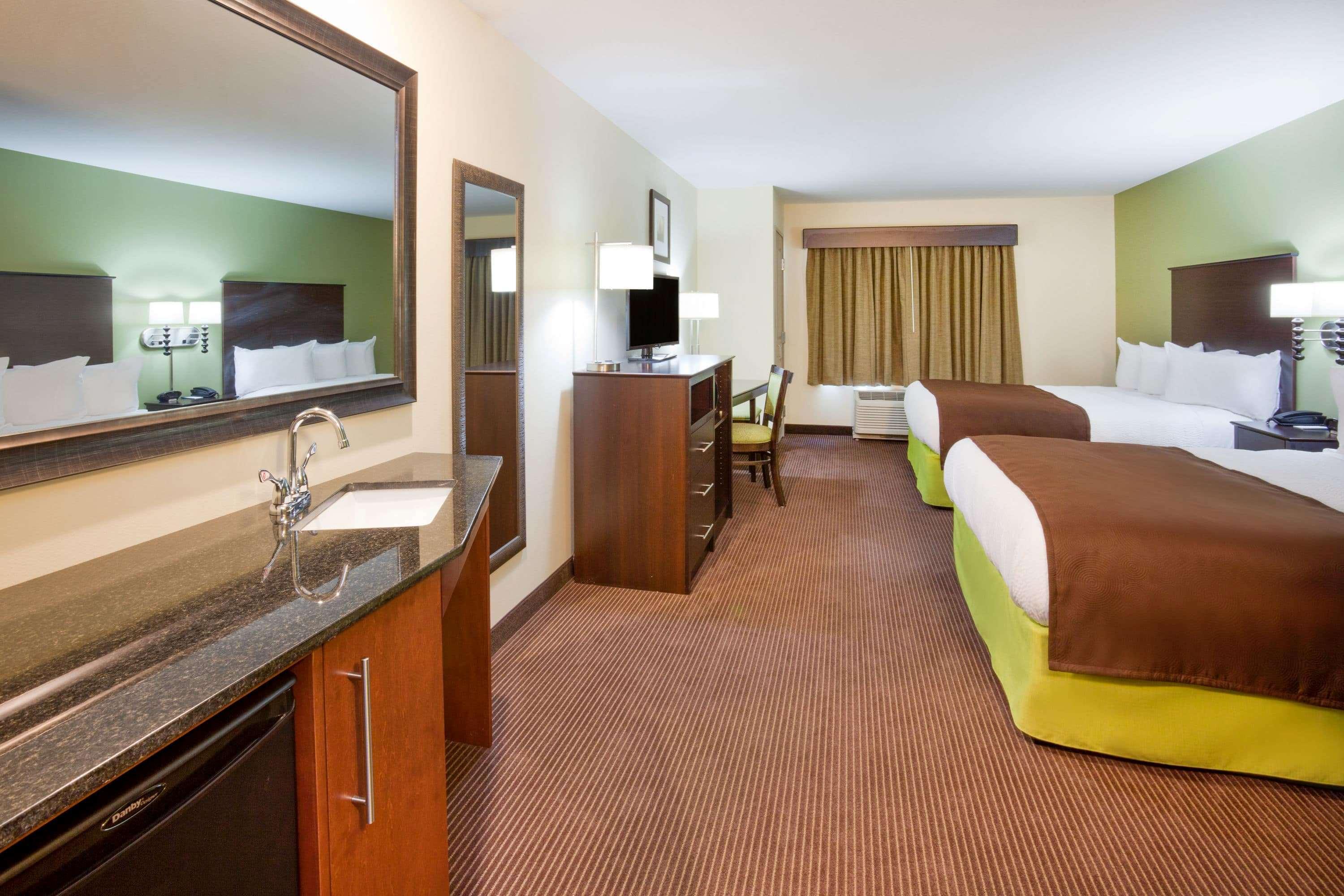 Americinn By Wyndham Hartford Sd Екстериор снимка