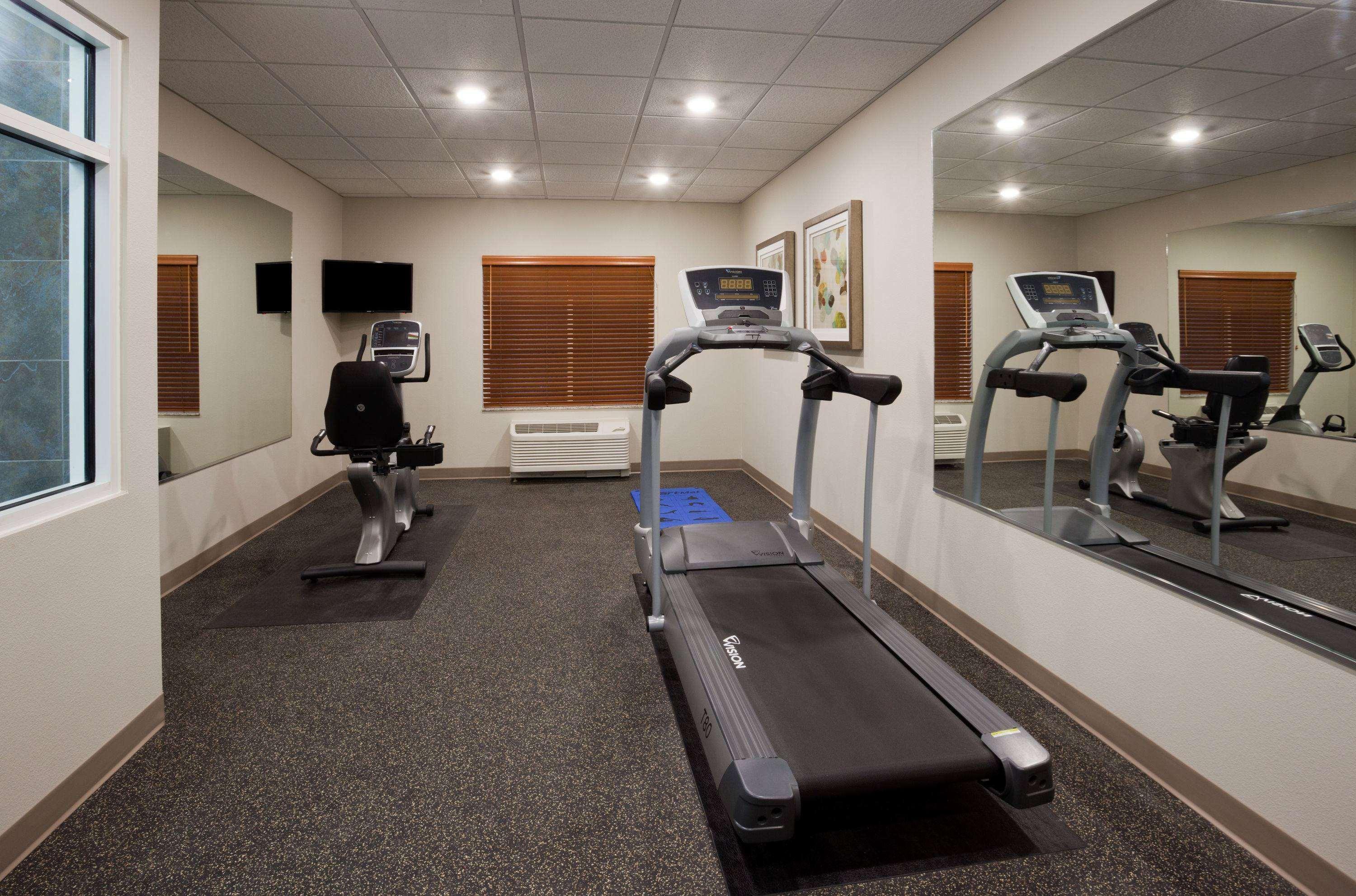 Americinn By Wyndham Hartford Sd Екстериор снимка
